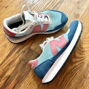 New Balance 237 | Women’s 7.5 | Lagoon Washed Henna
